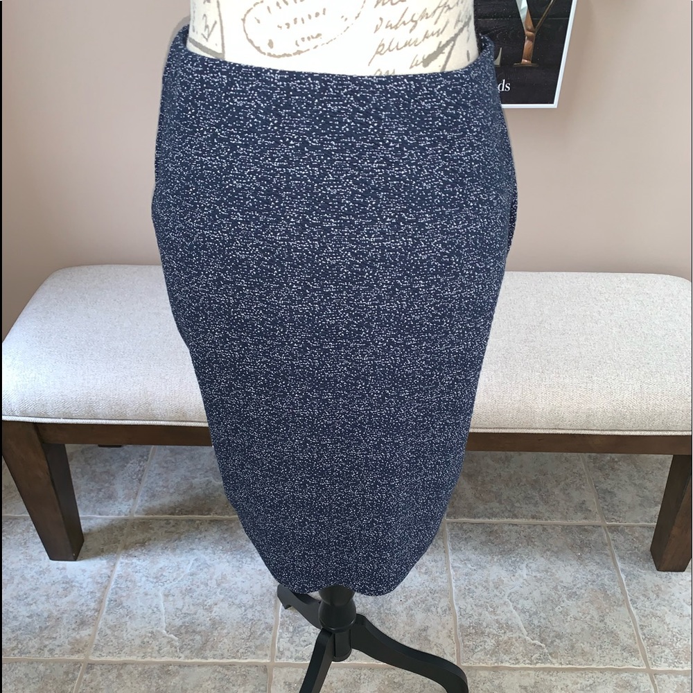 Simply Styled by Sears M Skirt  elastic stretch